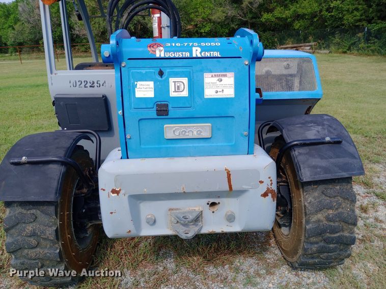 image for item NY9438 2013 Genie GTH-5519 telehandler