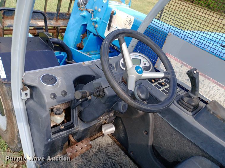 image for item NY9438 2013 Genie GTH-5519 telehandler