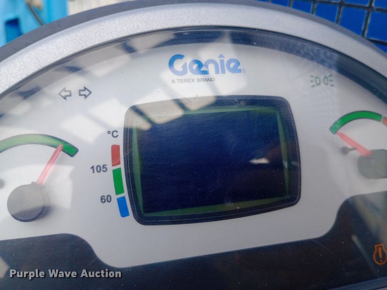 image for item NY9438 2013 Genie GTH-5519 telehandler