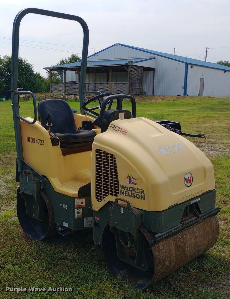 image for item NY9439 2015 Wacker Neuson RD12 double drum vibratory roller