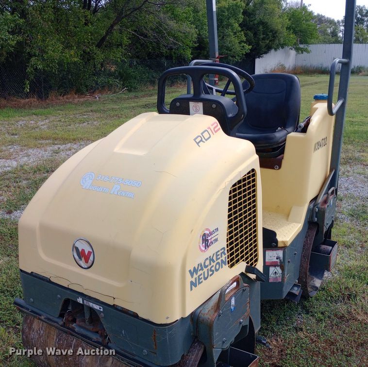 image for item NY9439 2015 Wacker Neuson RD12 double drum vibratory roller
