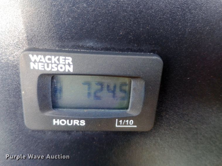 image for item NY9439 2015 Wacker Neuson RD12 double drum vibratory roller