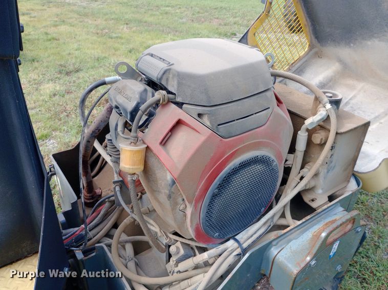 image for item NY9439 2015 Wacker Neuson RD12 double drum vibratory roller