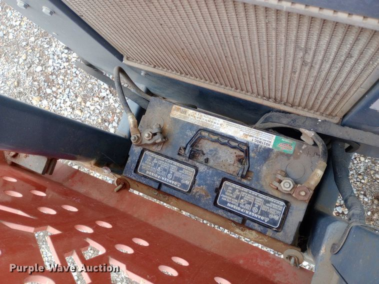 image for item NY9443 2003 Skyjack  SJ7135 scissor lift