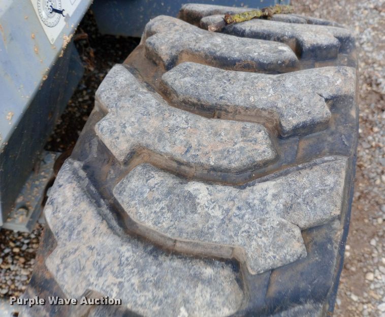 image for item NY9443 2003 Skyjack  SJ7135 scissor lift