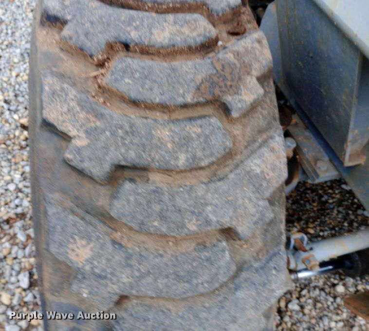 image for item NY9443 2003 Skyjack  SJ7135 scissor lift