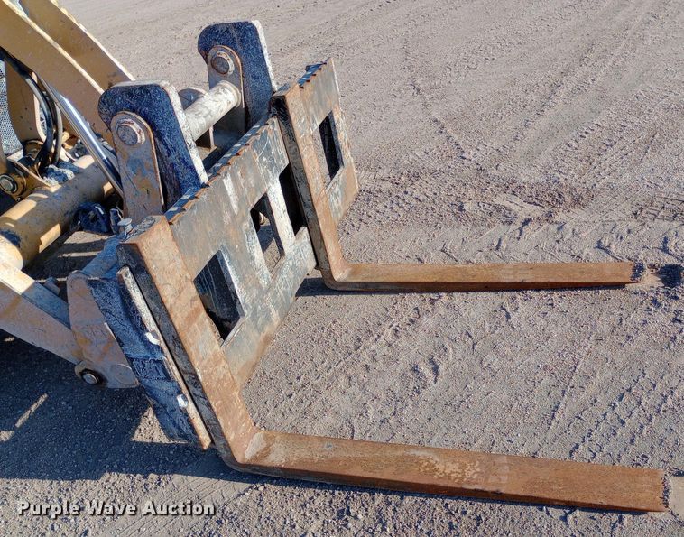 image for item NY9466 2015 Caterpillar  420F2 backhoe