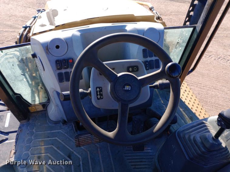 image for item NY9466 2015 Caterpillar  420F2 backhoe