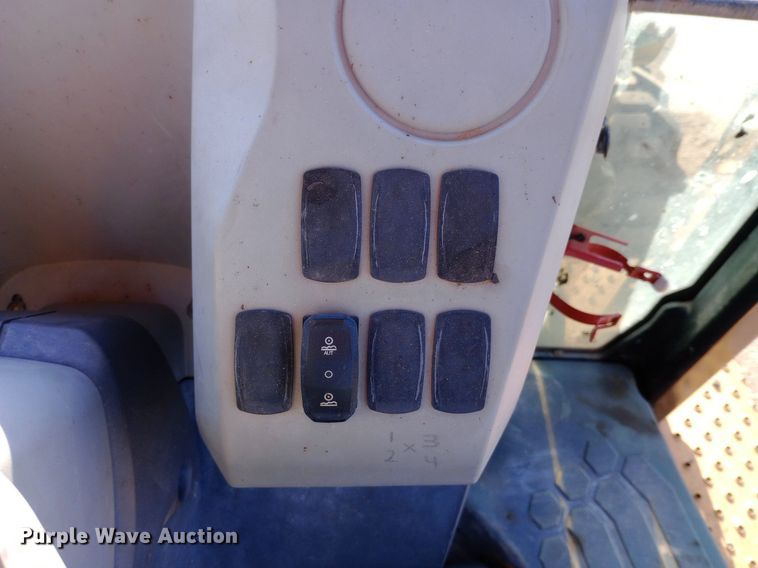 image for item NY9466 2015 Caterpillar  420F2 backhoe