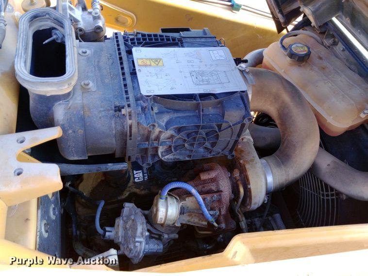 image for item NY9466 2015 Caterpillar  420F2 backhoe