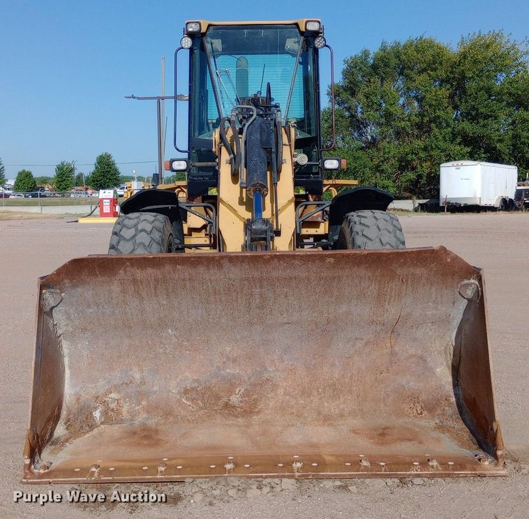 image for item NY9470 2004 Caterpillar  924G wheel loader
