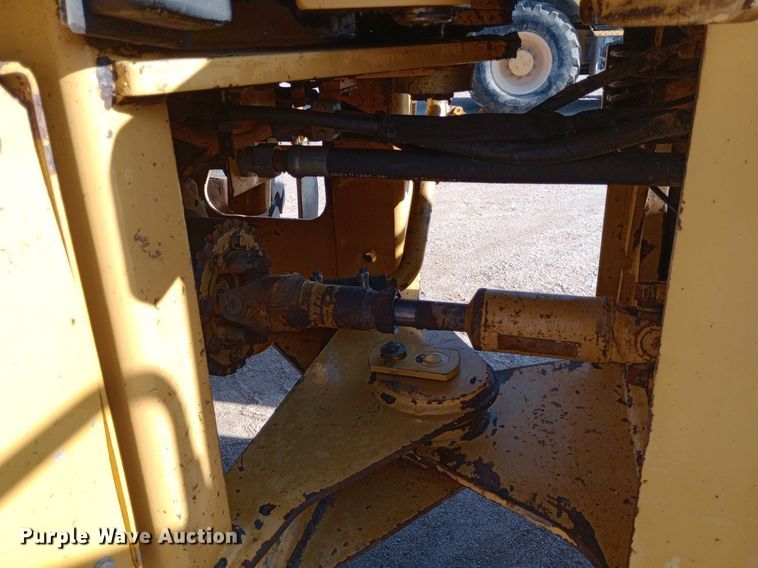 image for item NY9470 2004 Caterpillar  924G wheel loader