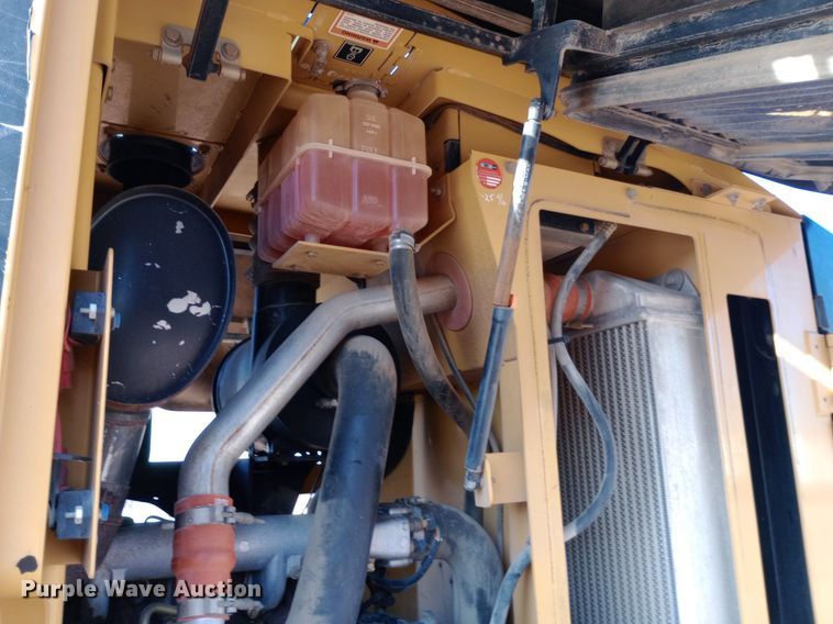 image for item NY9470 2004 Caterpillar  924G wheel loader