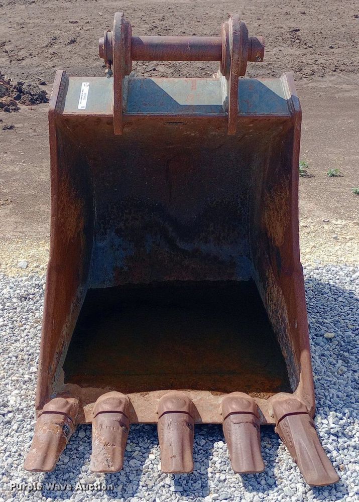 image for item NY9480 John Deere 210G Excavator bucket