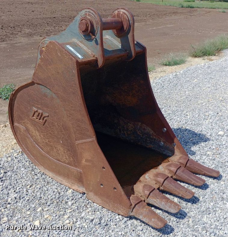 image for item NY9480 John Deere 210G Excavator bucket