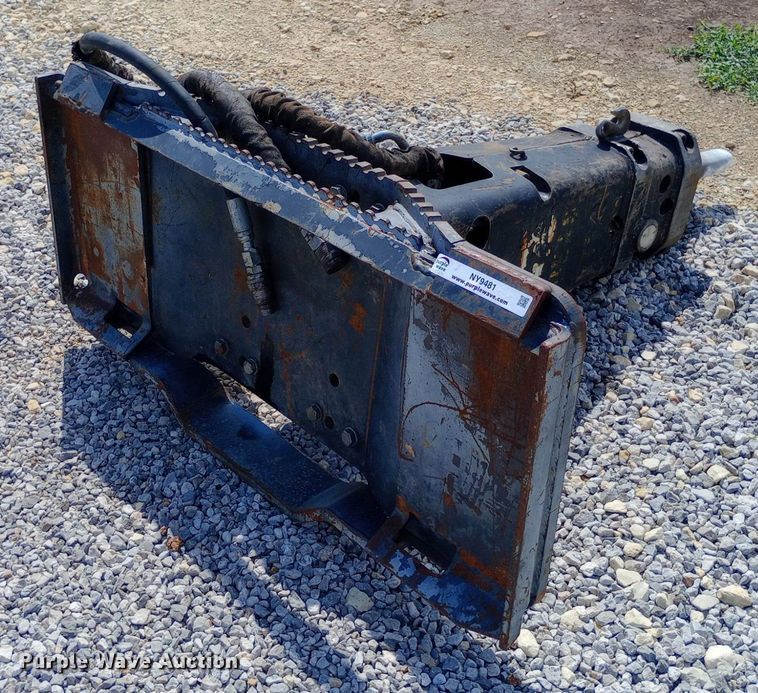 image for item NY9481 SSL H65 skid steer hydraulic hammer