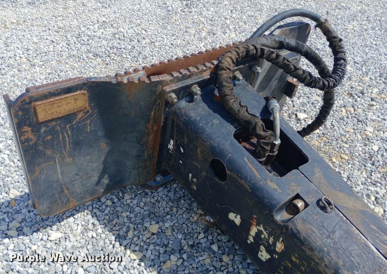 image for item NY9481 SSL H65 skid steer hydraulic hammer