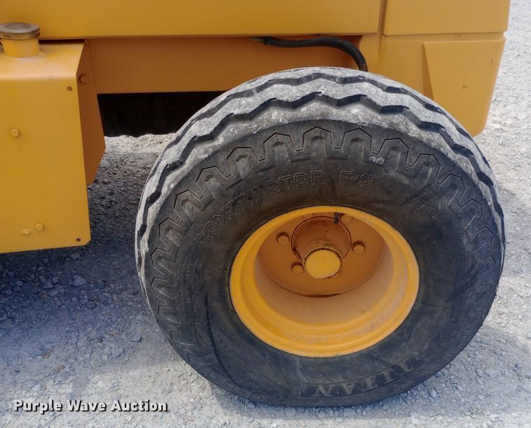 image for item NY9497 1998 JCB 930 forklift