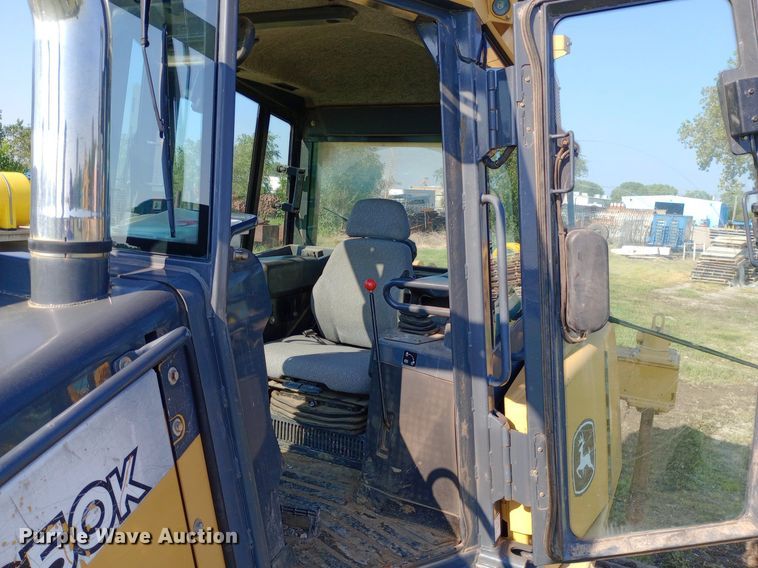 image for item NY9502 2013 John Deere 850K dozer