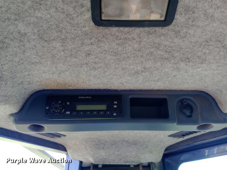 image for item NY9502 2013 John Deere 850K dozer