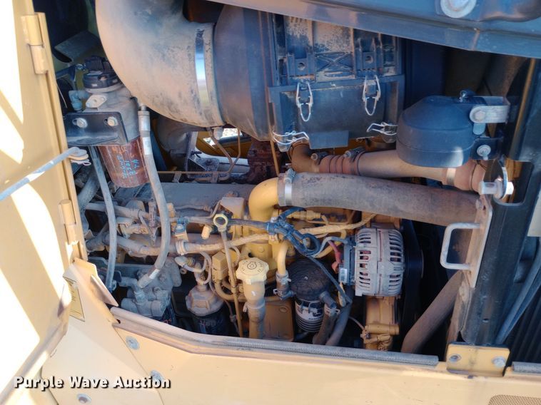 image for item NY9502 2013 John Deere 850K dozer