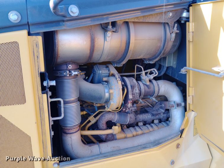 image for item NY9502 2013 John Deere 850K dozer