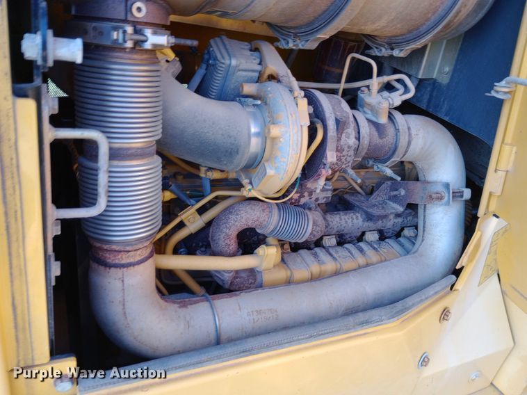 image for item NY9502 2013 John Deere 850K dozer