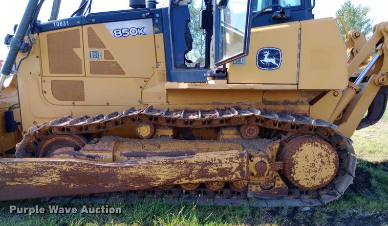 image for item NY9502 2013 John Deere 850K dozer