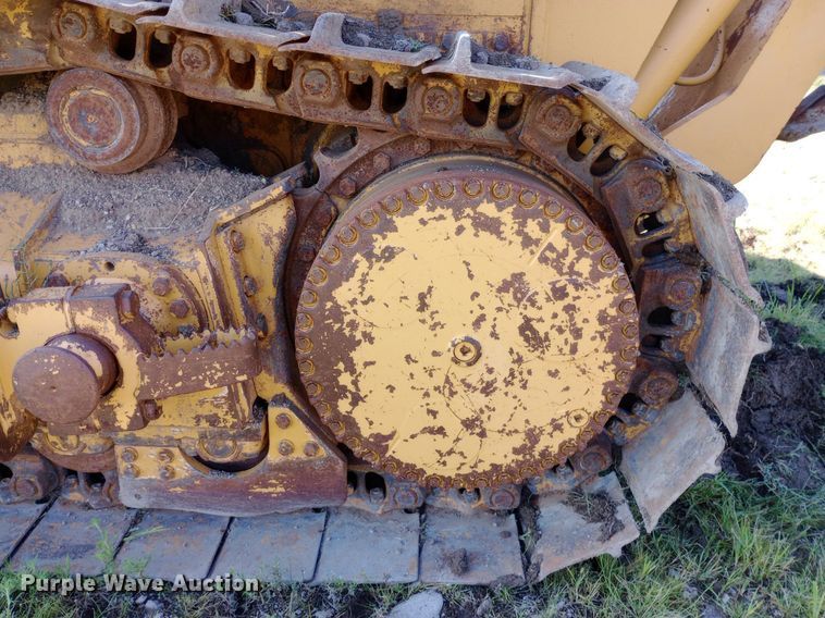 image for item NY9502 2013 John Deere 850K dozer