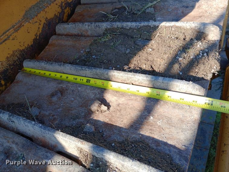 image for item NY9502 2013 John Deere 850K dozer