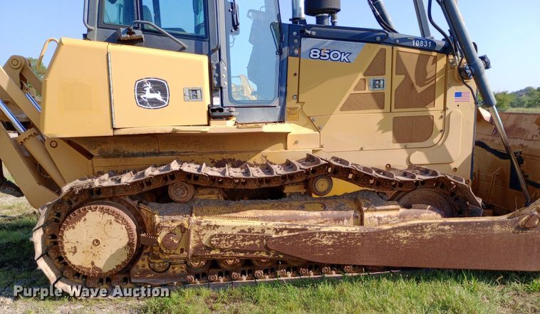 image for item NY9502 2013 John Deere 850K dozer