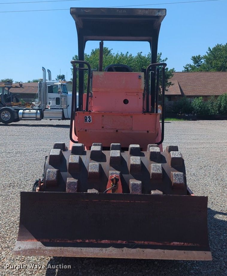 image for item NZ9662 1995 Hamm 2210SSD single drum vibratory roller