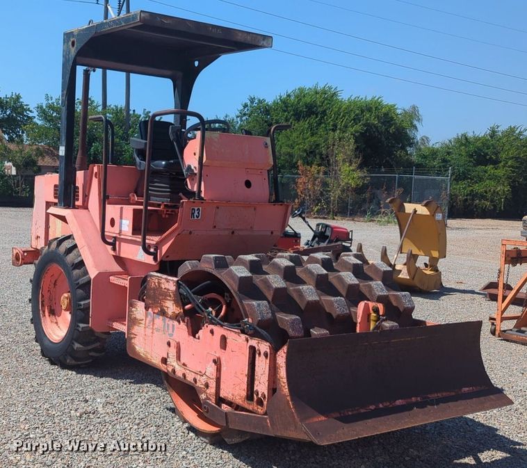 image for item NZ9662 1995 Hamm 2210SSD single drum vibratory roller