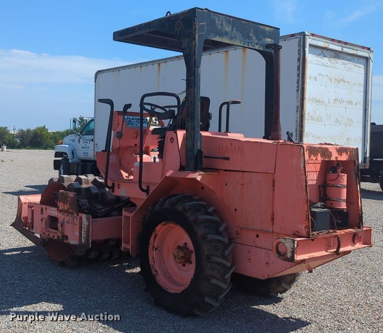 image for item NZ9662 1995 Hamm 2210SSD single drum vibratory roller