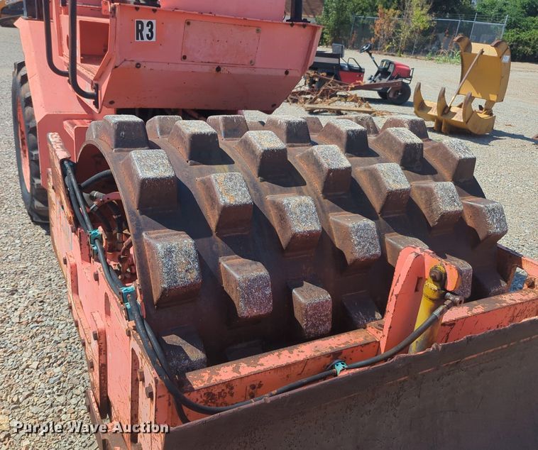 image for item NZ9662 1995 Hamm 2210SSD single drum vibratory roller