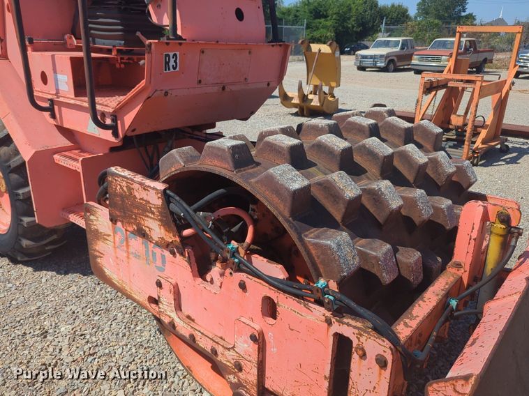 image for item NZ9662 1995 Hamm 2210SSD single drum vibratory roller