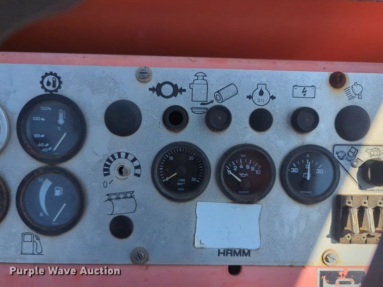 image for item NZ9662 1995 Hamm 2210SSD single drum vibratory roller