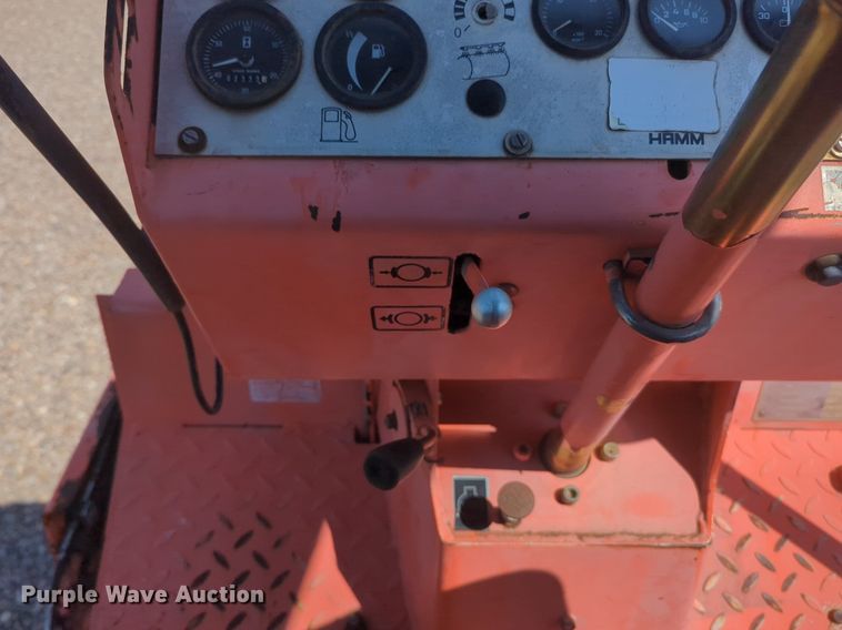 image for item NZ9662 1995 Hamm 2210SSD single drum vibratory roller