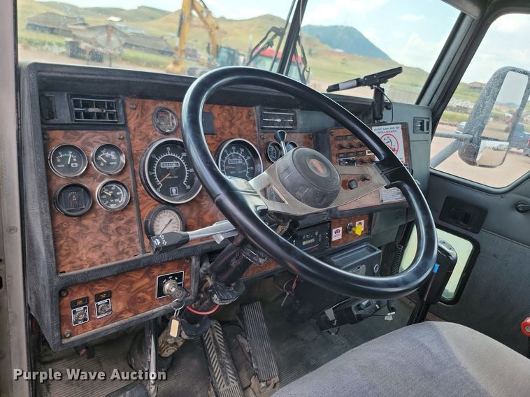 image for item OD9671 2000 Kenworth  W900B ready mix truck