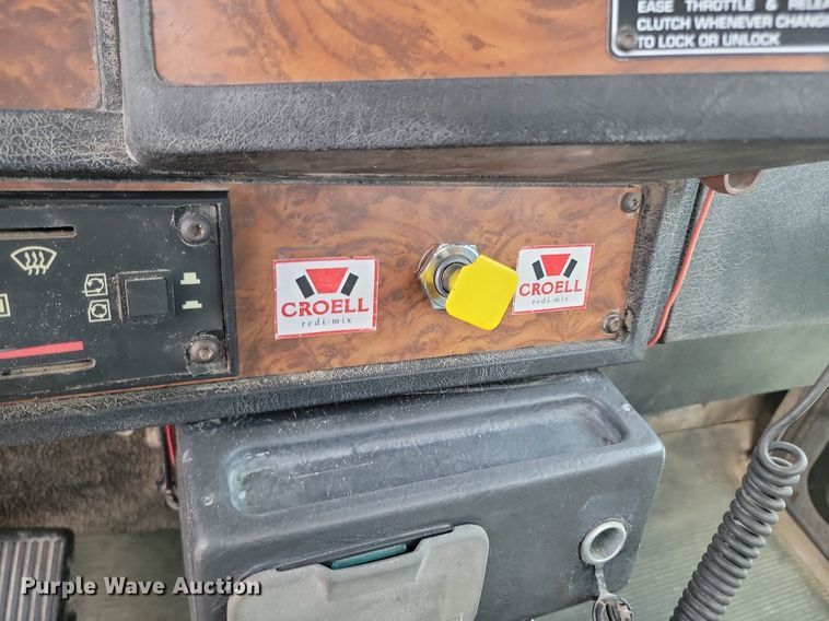 image for item OD9671 2000 Kenworth  W900B ready mix truck