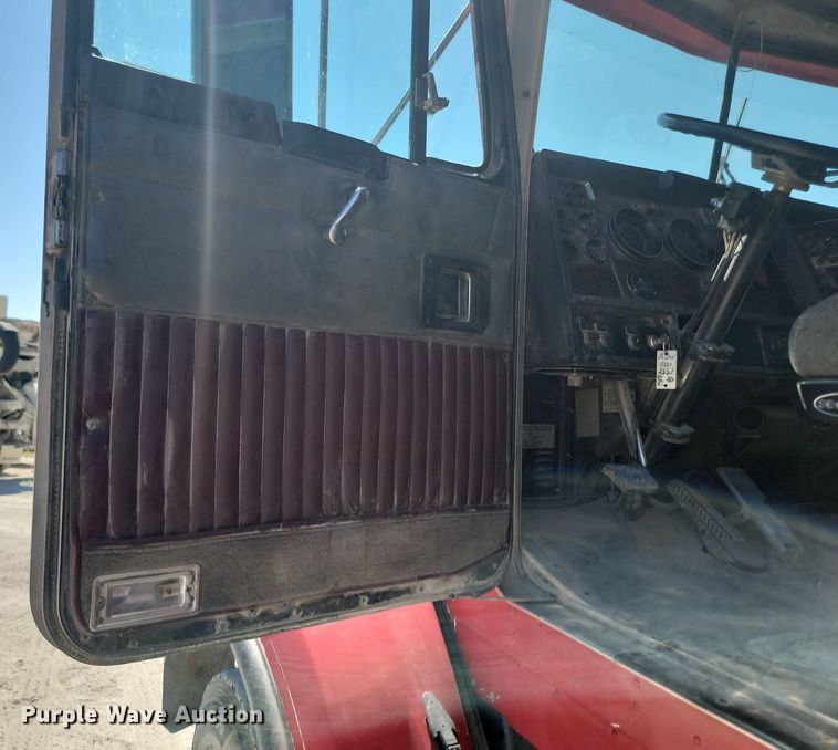 image for item OD9707 1996 Kenworth  dump truck