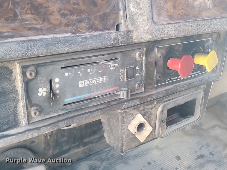 image for item OD9707 1996 Kenworth  dump truck