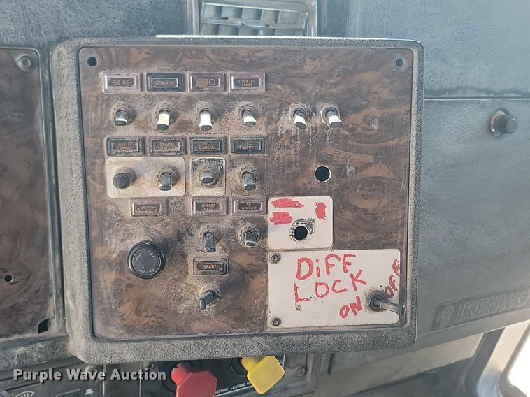 image for item OD9707 1996 Kenworth  dump truck