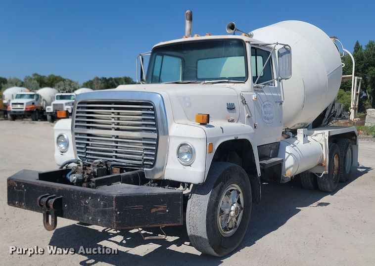 image for item OD9708 1982 Ford  8000 ready mix truck