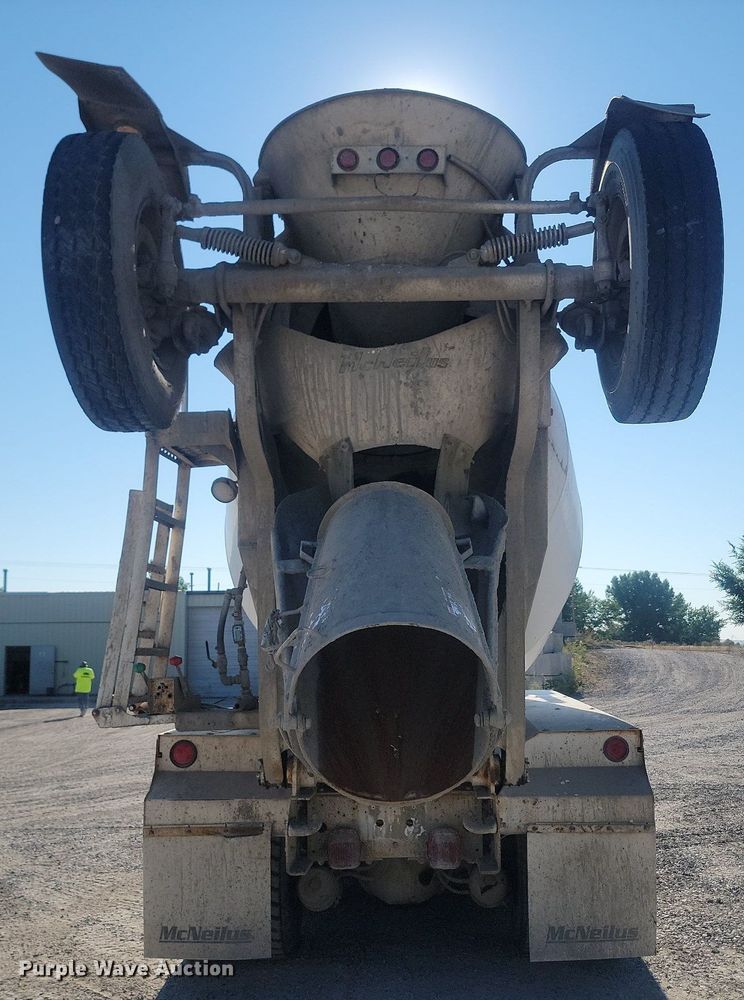 image for item OD9713 1989 International  Paystar 5000 ready mix truck