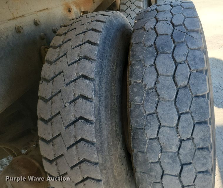 image for item OD9713 1989 International  Paystar 5000 ready mix truck