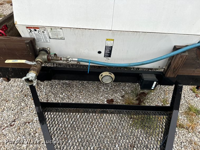 image for item OF9952 Sullair 375H air compressor