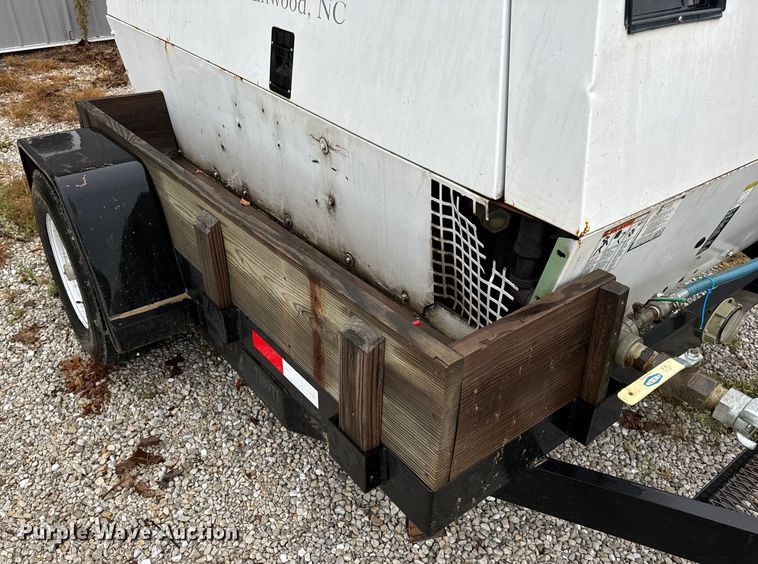 image for item OF9952 Sullair 375H air compressor