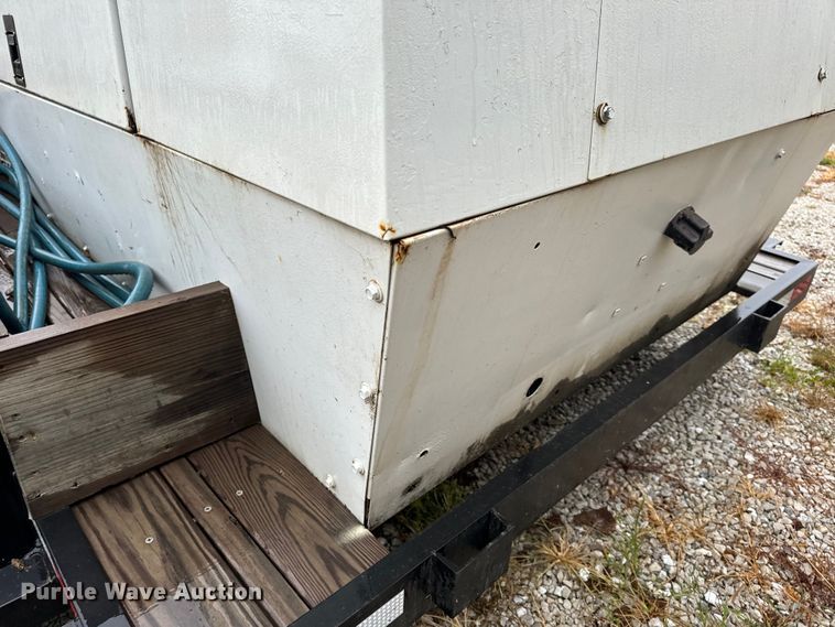 image for item OF9952 Sullair 375H air compressor