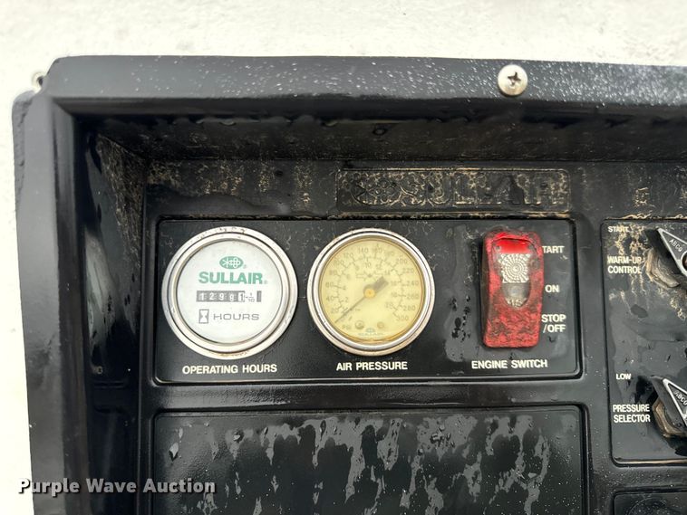 image for item OF9952 Sullair 375H air compressor